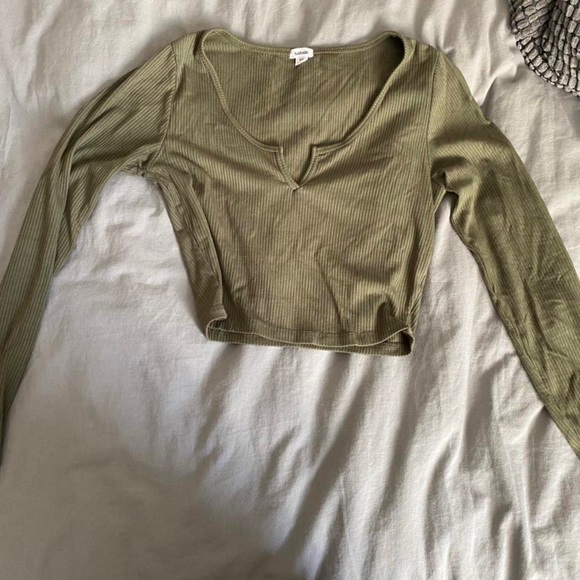 Garage Long Sleeve - great condition
Brand: Garage
Size: S - Picture 1 of 2